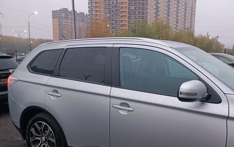 Mitsubishi Outlander III рестайлинг 3, 2014 год, 1 390 000 рублей, 6 фотография