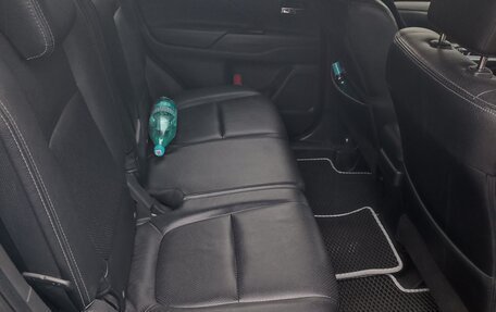 Mitsubishi Outlander III рестайлинг 3, 2014 год, 1 390 000 рублей, 18 фотография