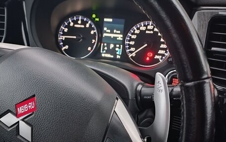 Mitsubishi Outlander III рестайлинг 3, 2014 год, 1 390 000 рублей, 14 фотография