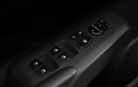 Hyundai Solaris II рестайлинг, 2019 год, 1 299 000 рублей, 13 фотография