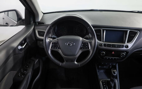 Hyundai Solaris II рестайлинг, 2019 год, 1 299 000 рублей, 10 фотография