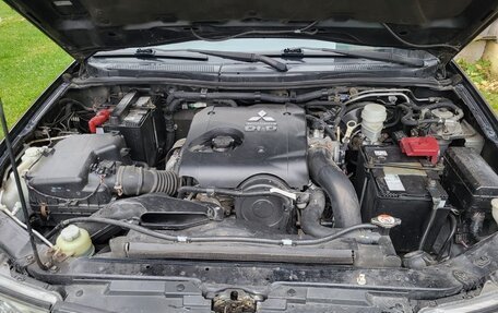 Mitsubishi Pajero Sport II рестайлинг, 2014 год, 1 750 000 рублей, 10 фотография