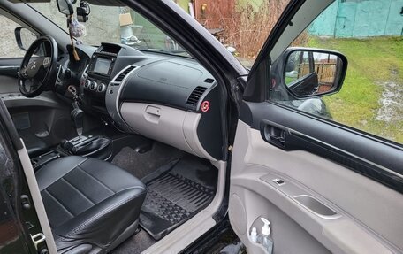 Mitsubishi Pajero Sport II рестайлинг, 2014 год, 1 750 000 рублей, 13 фотография