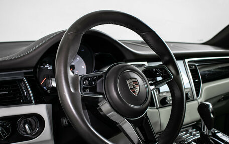 Porsche Macan I рестайлинг, 2017 год, 4 280 000 рублей, 14 фотография