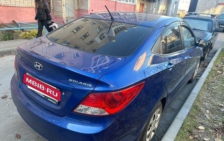 Hyundai Solaris II рестайлинг, 2012 год, 620 000 рублей, 3 фотография