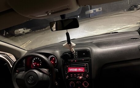 Volkswagen Polo VI (EU Market), 2012 год, 720 000 рублей, 6 фотография