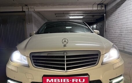 Mercedes-Benz C-Класс, 2012 год, 1 380 000 рублей, 2 фотография