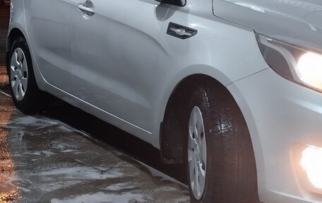 KIA Rio III рестайлинг, 2013 год, 980 000 рублей, 6 фотография