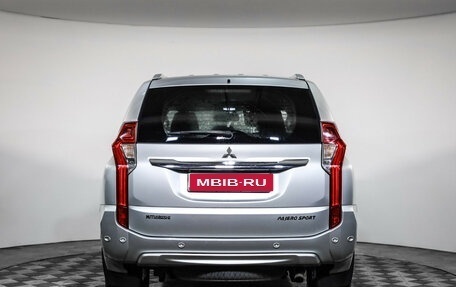 Mitsubishi Pajero Sport III рестайлинг, 2018 год, 2 799 000 рублей, 5 фотография