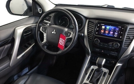 Mitsubishi Pajero Sport III рестайлинг, 2018 год, 2 799 000 рублей, 7 фотография