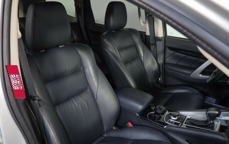 Mitsubishi Pajero Sport III рестайлинг, 2018 год, 2 799 000 рублей, 23 фотография