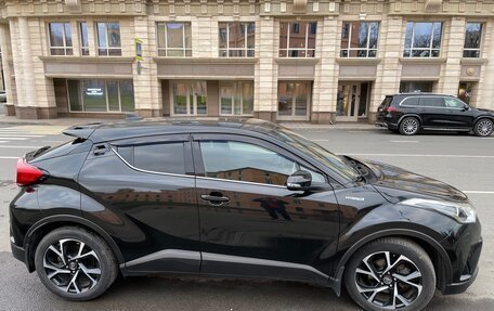 Toyota C-HR I рестайлинг, 2019 год, 2 700 000 рублей, 3 фотография