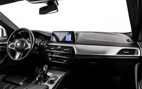 BMW 5 серия, 2017 год, 2 999 000 рублей, 12 фотография