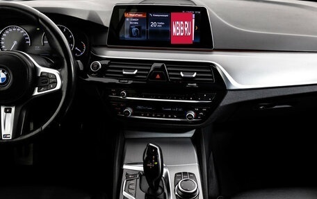 BMW 5 серия, 2017 год, 2 999 000 рублей, 18 фотография