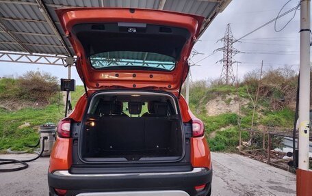 Renault Kaptur I рестайлинг, 2016 год, 1 029 000 рублей, 10 фотография