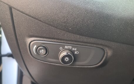 Chevrolet Equinox III, 2020 год, 1 850 000 рублей, 13 фотография