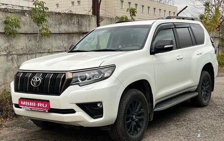 Toyota Land Cruiser Prado 150 рестайлинг 2, 2021 год, 6 700 000 рублей, 1 фотография