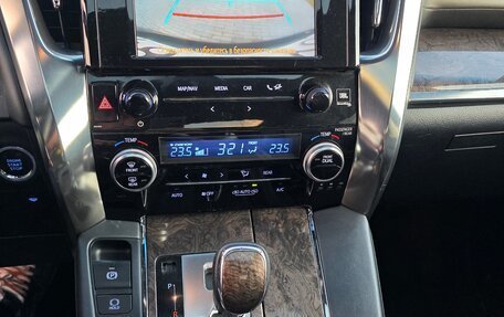 Toyota Alphard III, 2019 год, 4 900 000 рублей, 14 фотография