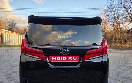 Toyota Alphard III, 2019 год, 4 900 000 рублей, 9 фотография