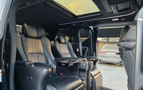 Toyota Alphard III, 2019 год, 4 900 000 рублей, 16 фотография