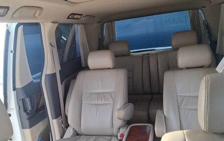 Toyota Alphard III, 2002 год, 1 650 000 рублей, 21 фотография