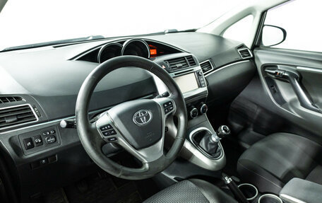 Toyota Verso I, 2013 год, 1 098 898 рублей, 11 фотография