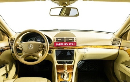 Mercedes-Benz E-Класс, 2009 год, 949 585 рублей, 13 фотография