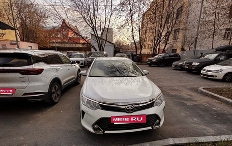 Toyota Camry, 2015 год, 2 350 000 рублей, 2 фотография