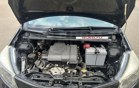 Toyota Vitz, 2012 год, 650 000 рублей, 11 фотография