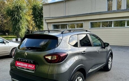 Renault Kaptur I рестайлинг, 2017 год, 940 000 рублей, 4 фотография