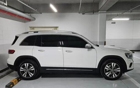 Mercedes-Benz GLB, 2022 год, 3 490 000 рублей, 3 фотография