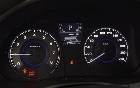 Hyundai Solaris II рестайлинг, 2012 год, 929 000 рублей, 12 фотография