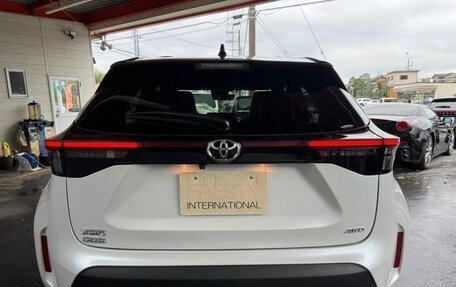 Toyota Yaris Cross, 2023 год, 1 690 586 рублей, 6 фотография