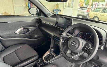 Toyota Yaris Cross, 2023 год, 1 690 586 рублей, 15 фотография