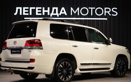 Toyota Land Cruiser 200, 2016 год, 4 490 000 рублей, 3 фотография