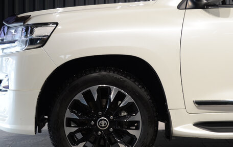 Toyota Land Cruiser 200, 2016 год, 4 490 000 рублей, 10 фотография