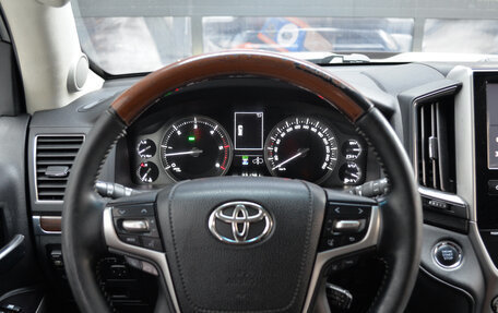 Toyota Land Cruiser 200, 2016 год, 4 490 000 рублей, 13 фотография