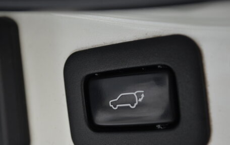 Toyota Land Cruiser 200, 2016 год, 4 490 000 рублей, 38 фотография