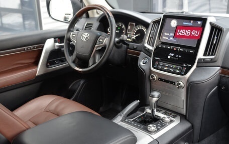 Toyota Land Cruiser 200, 2016 год, 4 490 000 рублей, 35 фотография