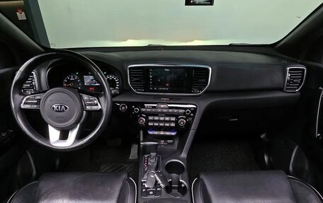 KIA Sportage IV рестайлинг, 2021 год, 1 979 000 рублей, 7 фотография