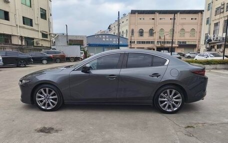 Mazda 3, 2021 год, 1 800 000 рублей, 5 фотография