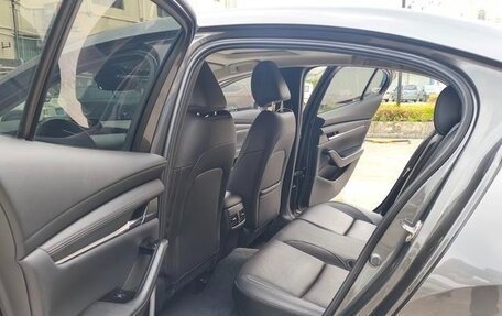 Mazda 3, 2021 год, 1 800 000 рублей, 14 фотография