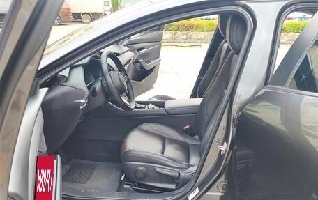 Mazda 3, 2021 год, 1 800 000 рублей, 13 фотография