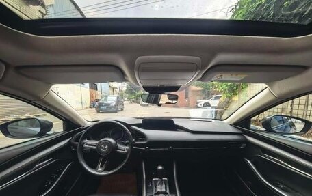 Mazda 3, 2021 год, 1 800 000 рублей, 7 фотография