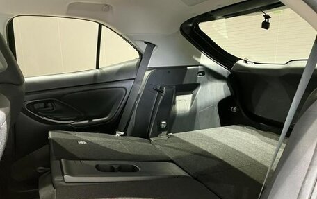 Toyota Yaris Cross, 2022 год, 1 502 000 рублей, 12 фотография