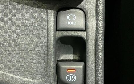 Toyota Yaris Cross, 2022 год, 1 502 000 рублей, 23 фотография