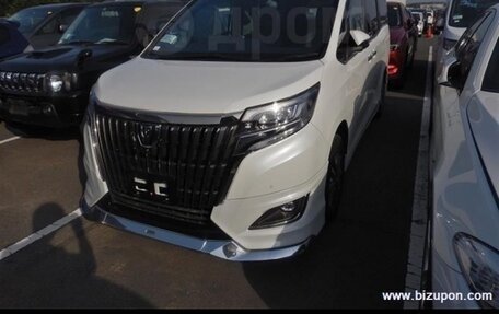 Toyota Esquire I, 2019 год, 2 500 000 рублей, 6 фотография