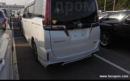 Toyota Esquire I, 2019 год, 2 500 000 рублей, 5 фотография