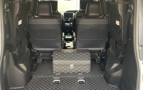 Toyota Esquire I, 2019 год, 2 500 000 рублей, 24 фотография