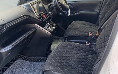 Toyota Esquire I, 2019 год, 2 500 000 рублей, 26 фотография